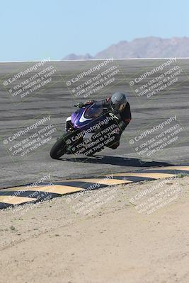 media/Oct-13-2025-Moto Forza (Mon) [[a66d839500]]/4-C Group/Session 2 (Bowl)/